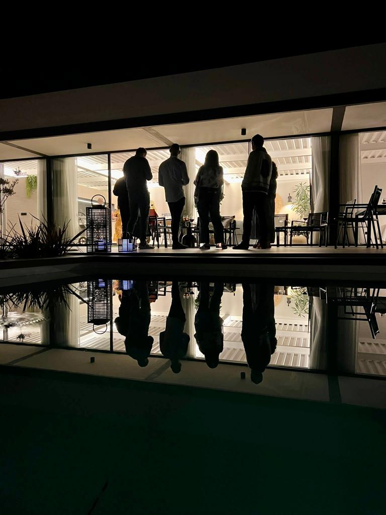 Villa rural con piscina privada, rodeada de naturaleza, ideal para vacaciones de verano en Salamanca y escapadas en familia o con amigos.